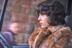 Under-The-Skin-trailer-2